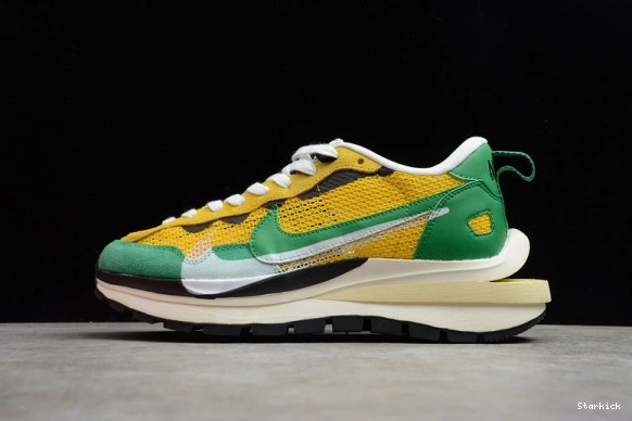 Yellow CV1363-700 Vaporwaffle Nike sacai Tour Green Stadium 1012
